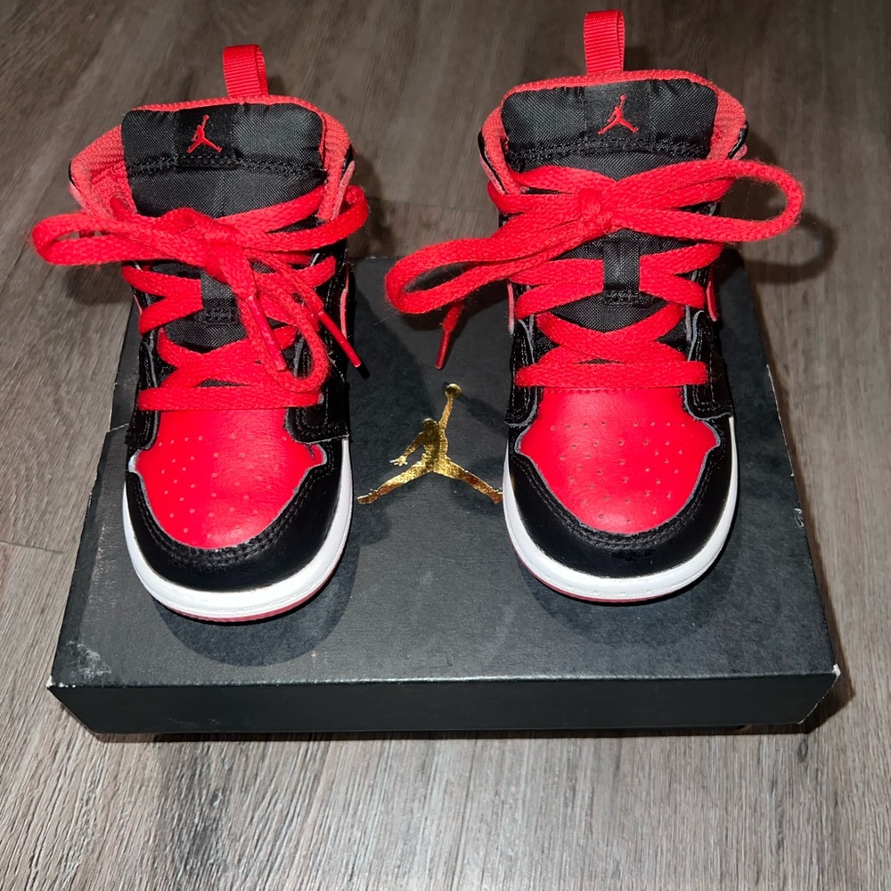 Size 7C Nike Air Jordan 1